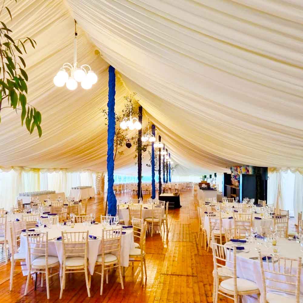 Marquee linings and interiors<br />
